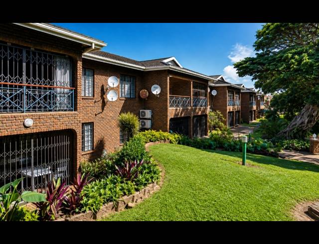 2 BEDROOM SECTIONAL TITLE FOR SALE IN SCOTTBURGH CENTRAL